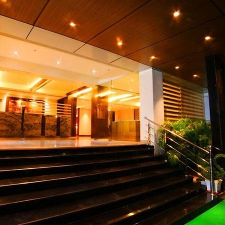 Hotel Le Lotus Grand Kakarmatha Dış mekan fotoğraf