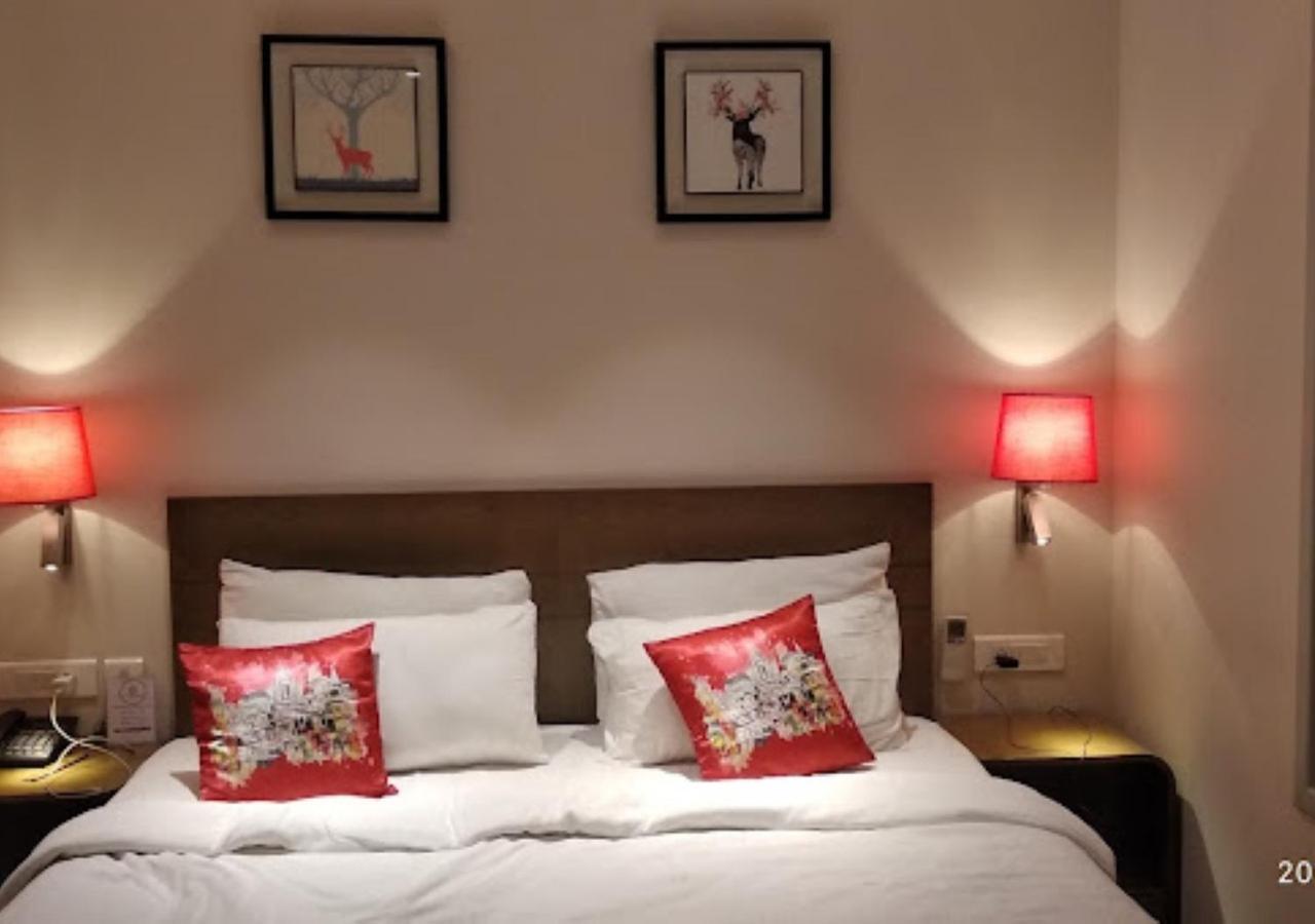Hotel Le Lotus Grand Kakarmatha Dış mekan fotoğraf