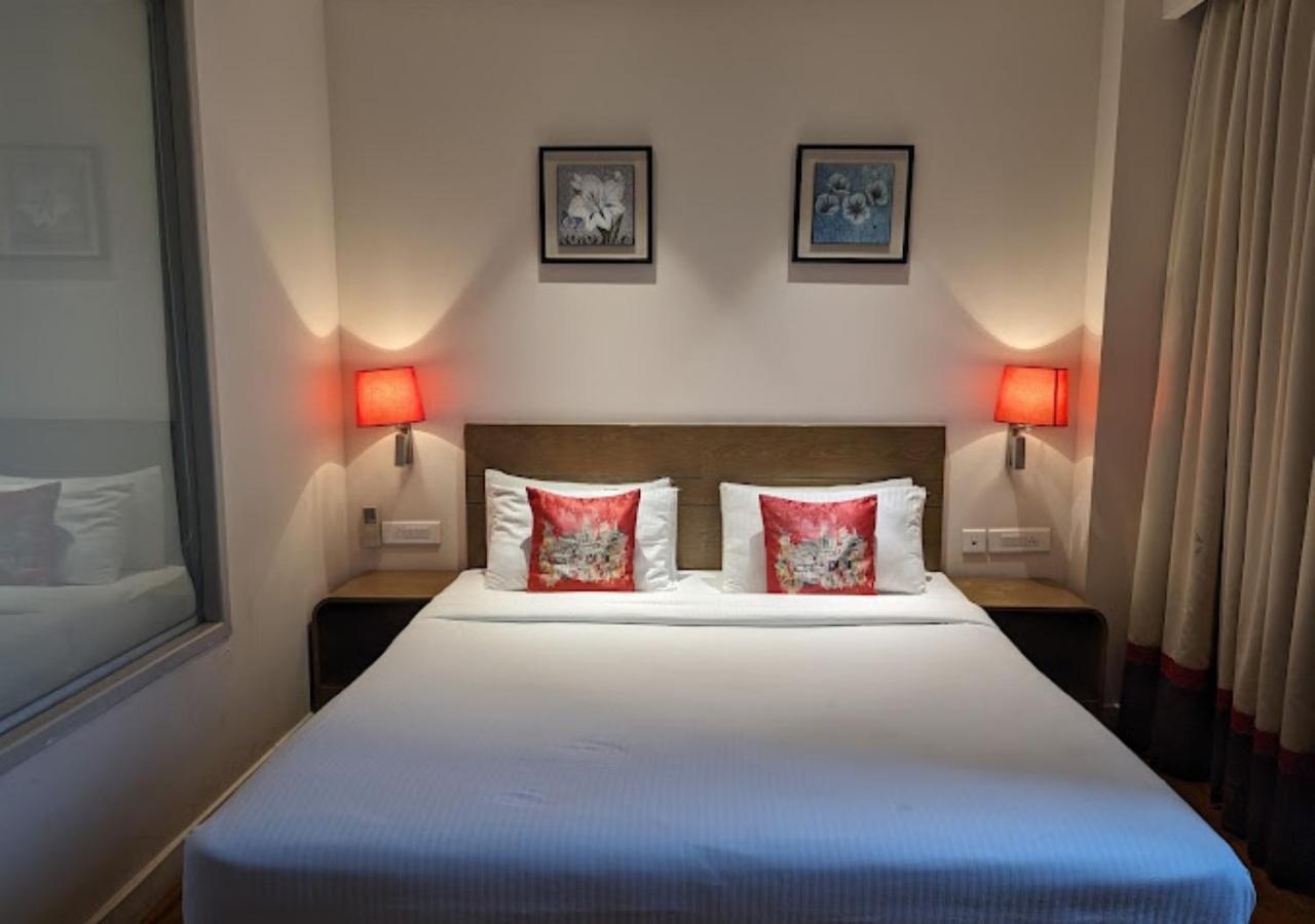 Hotel Le Lotus Grand Kakarmatha Dış mekan fotoğraf