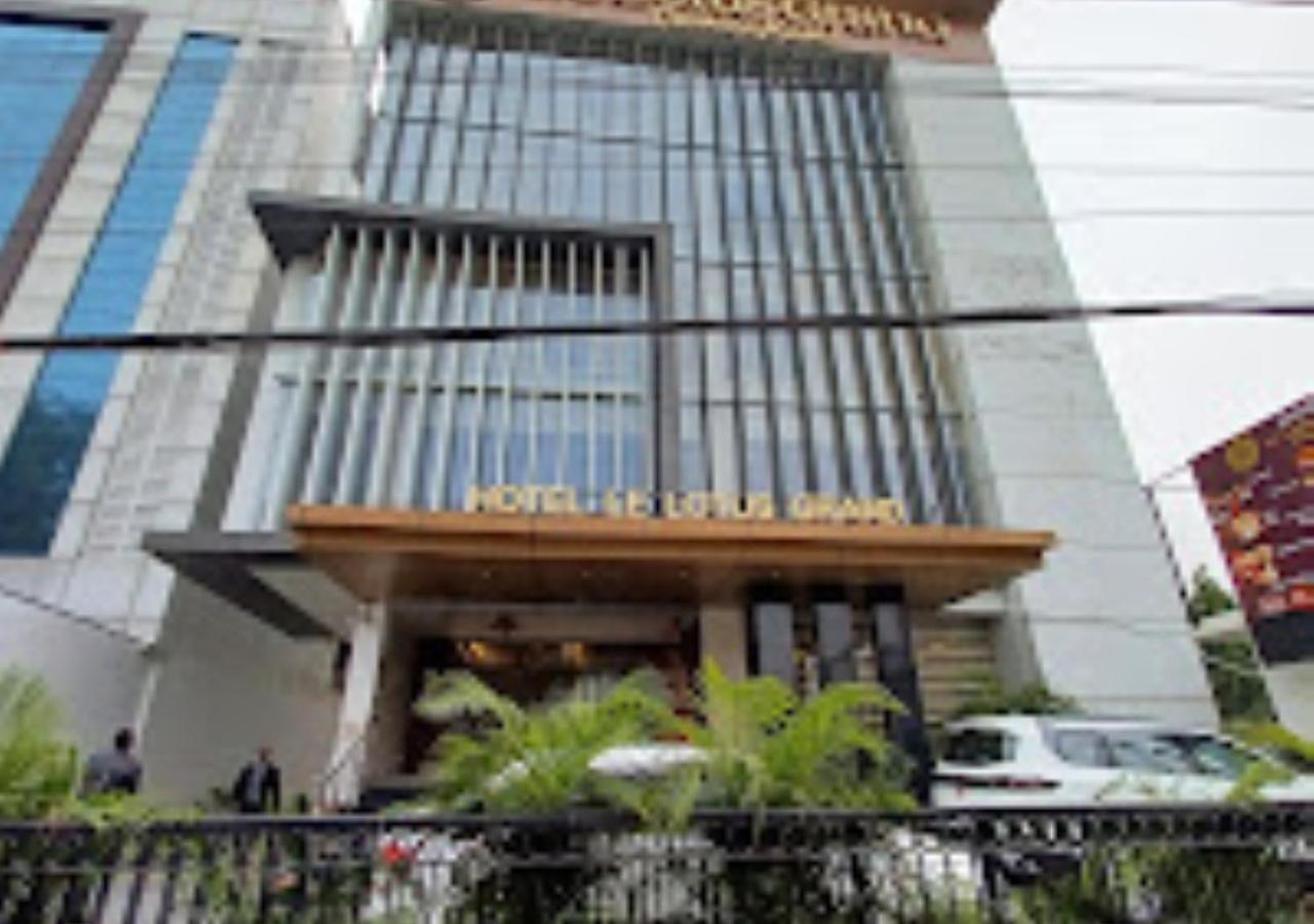 Hotel Le Lotus Grand Kakarmatha Dış mekan fotoğraf