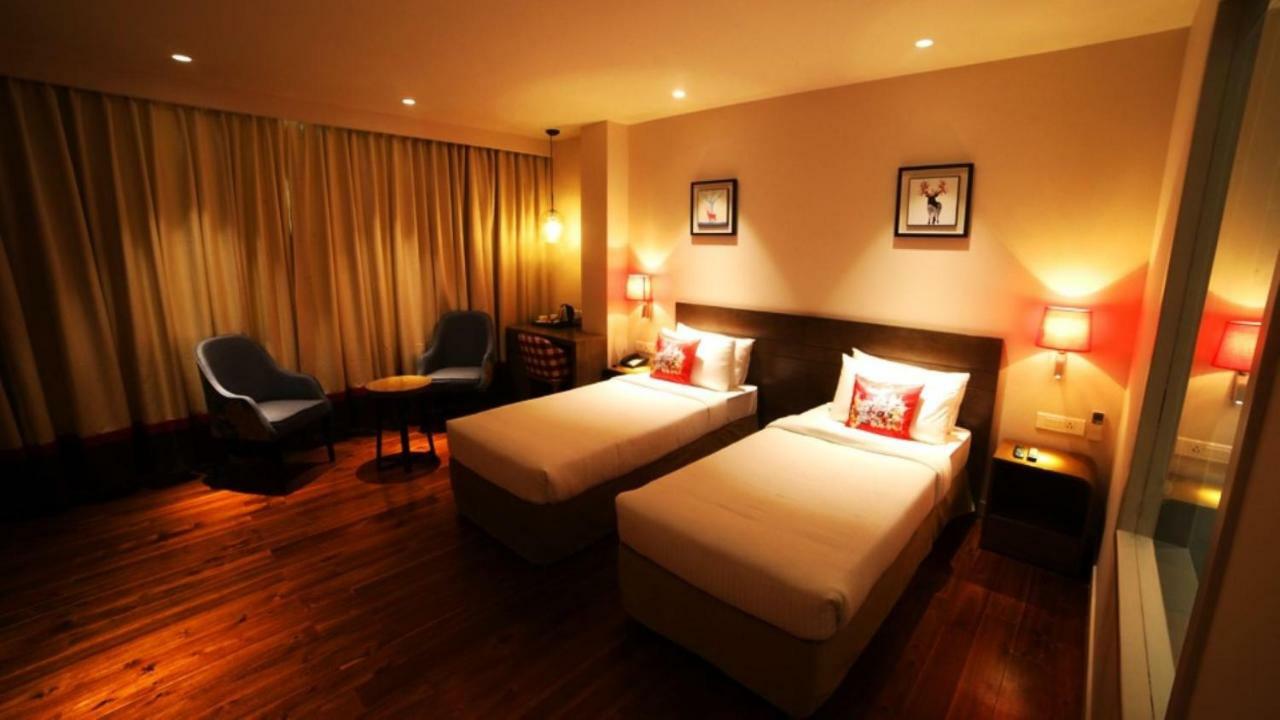 Hotel Le Lotus Grand Kakarmatha Dış mekan fotoğraf