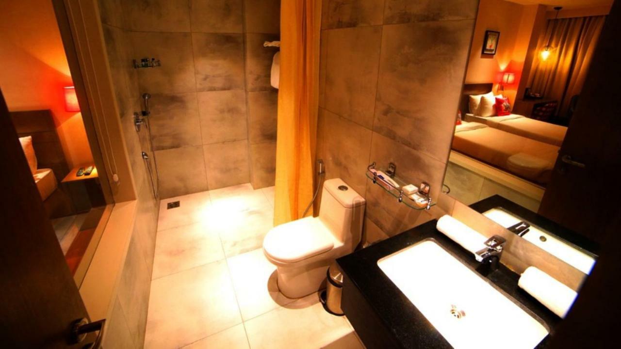 Hotel Le Lotus Grand Kakarmatha Dış mekan fotoğraf