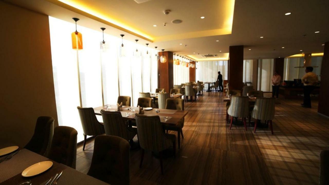 Hotel Le Lotus Grand Kakarmatha Dış mekan fotoğraf