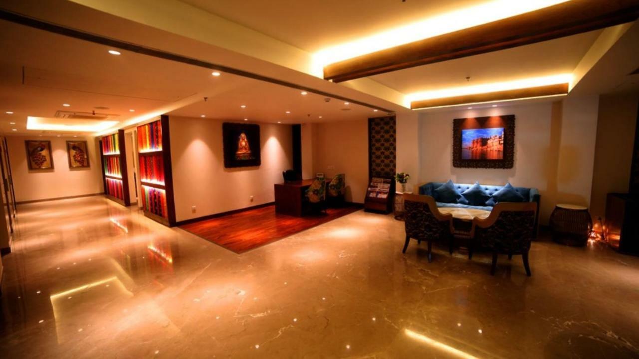 Hotel Le Lotus Grand Kakarmatha Dış mekan fotoğraf