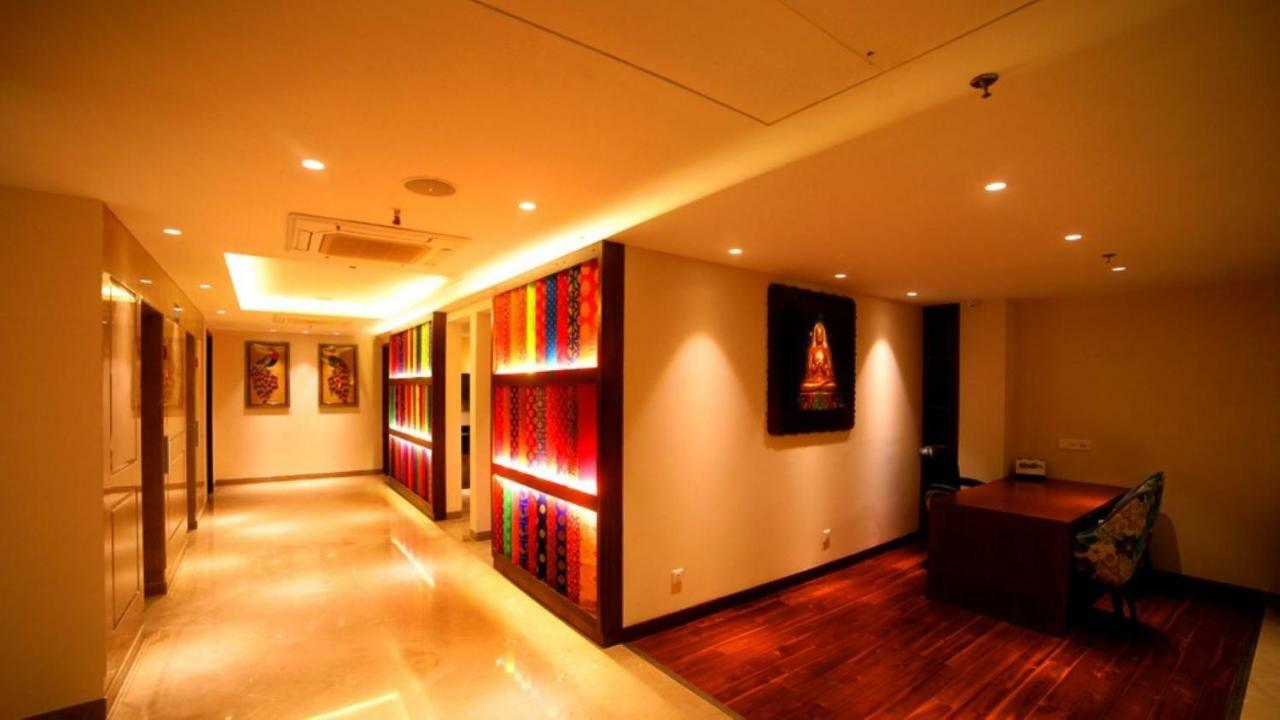 Hotel Le Lotus Grand Kakarmatha Dış mekan fotoğraf