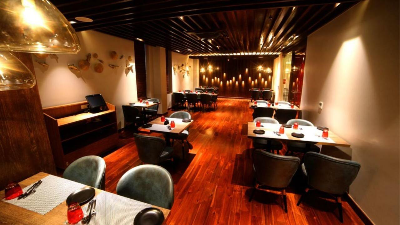 Hotel Le Lotus Grand Kakarmatha Dış mekan fotoğraf