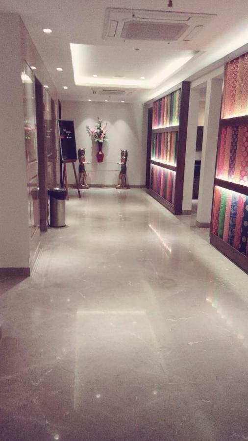 Hotel Le Lotus Grand Kakarmatha Dış mekan fotoğraf