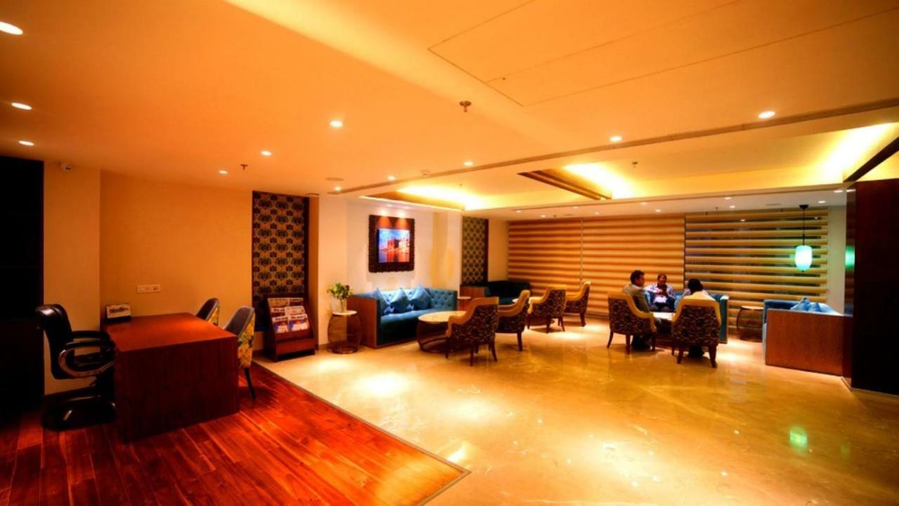 Hotel Le Lotus Grand Kakarmatha Dış mekan fotoğraf