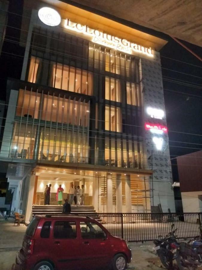 Hotel Le Lotus Grand Kakarmatha Dış mekan fotoğraf